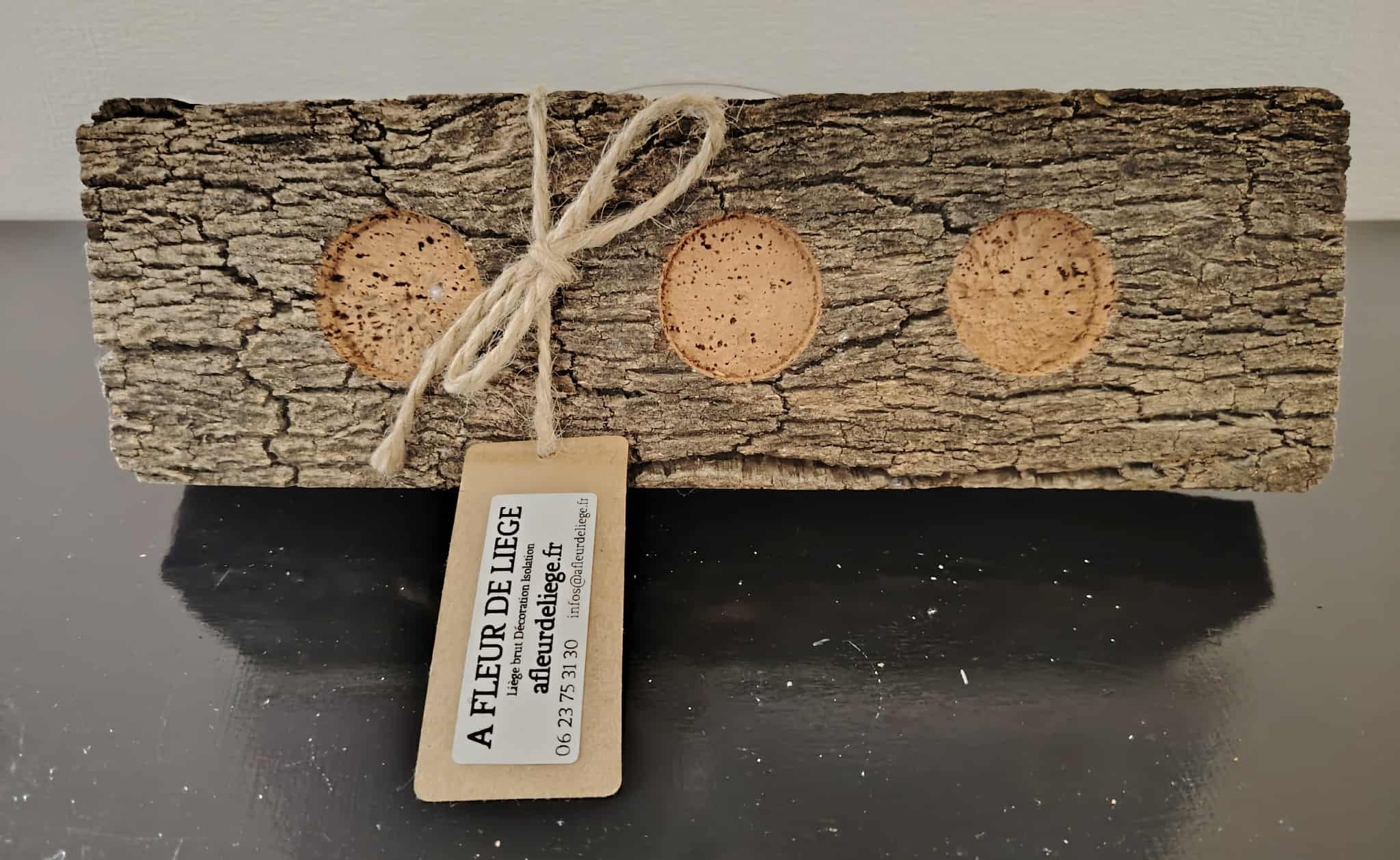 Bougeoir pour 3 bougies en liège - Elégance naturelle et éco-responsable