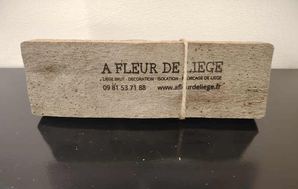 Bougeoir pour 3 bougies en liège - Elégance naturelle et éco-responsable