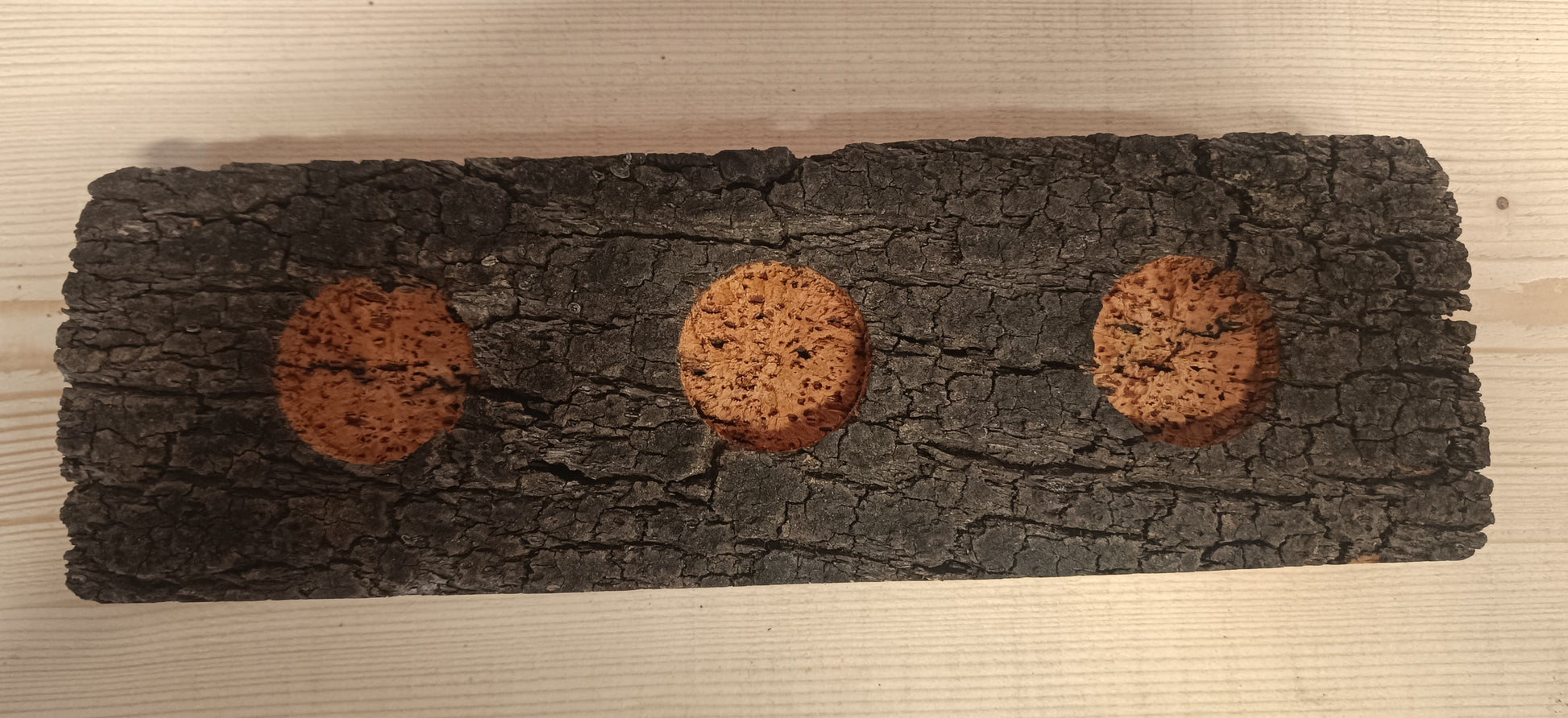 BOUGEOIR POUR 3 BOUGIES EN LIEGE A FLEUR DE LIEGE